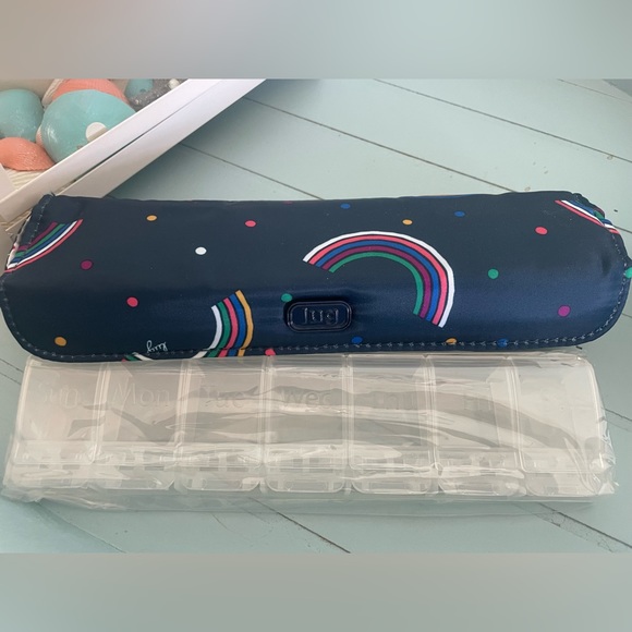 🌈 💙 NWT Lug Choo Choo Pill Organizer in Rainbow Navy 🌈💙 - Picture 1 of 8